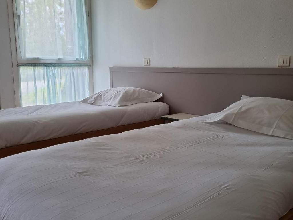 Hotel Vvf Eden Lake Эглетон Экстерьер фото
